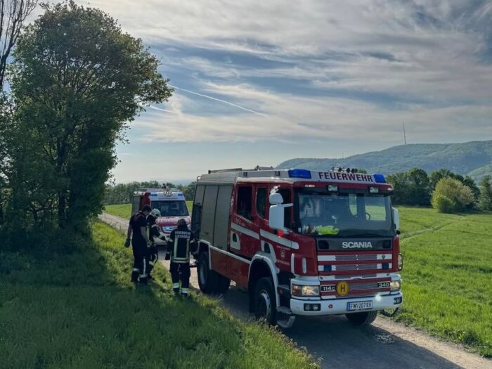 +++ Zwei Kleinbrände am Ostersonntag +++  Heute rückten die Einsatzkräfte der Feuerwehr Klosterneuburg zu zwei Kleinbränden im Stadtgebiet aus. Beide Brände konnten rasch abgelöscht werden.